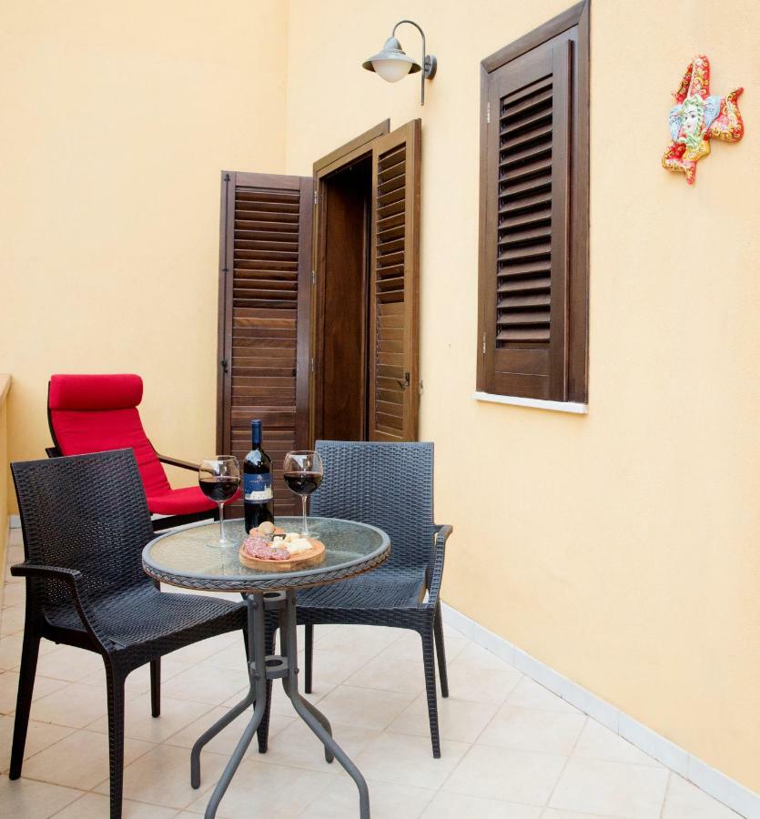 Sosta Dei Garibaldini Villa Campofelice Di Roccella Ngoại thất bức ảnh